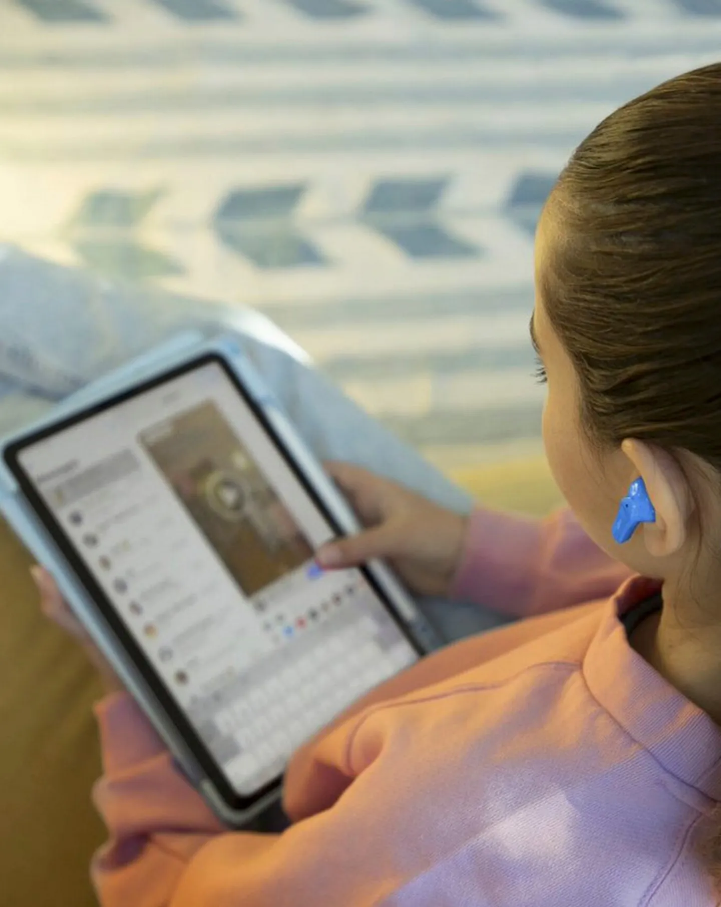 Belkin SoundForm Nano Wireless Earbuds for Kids -