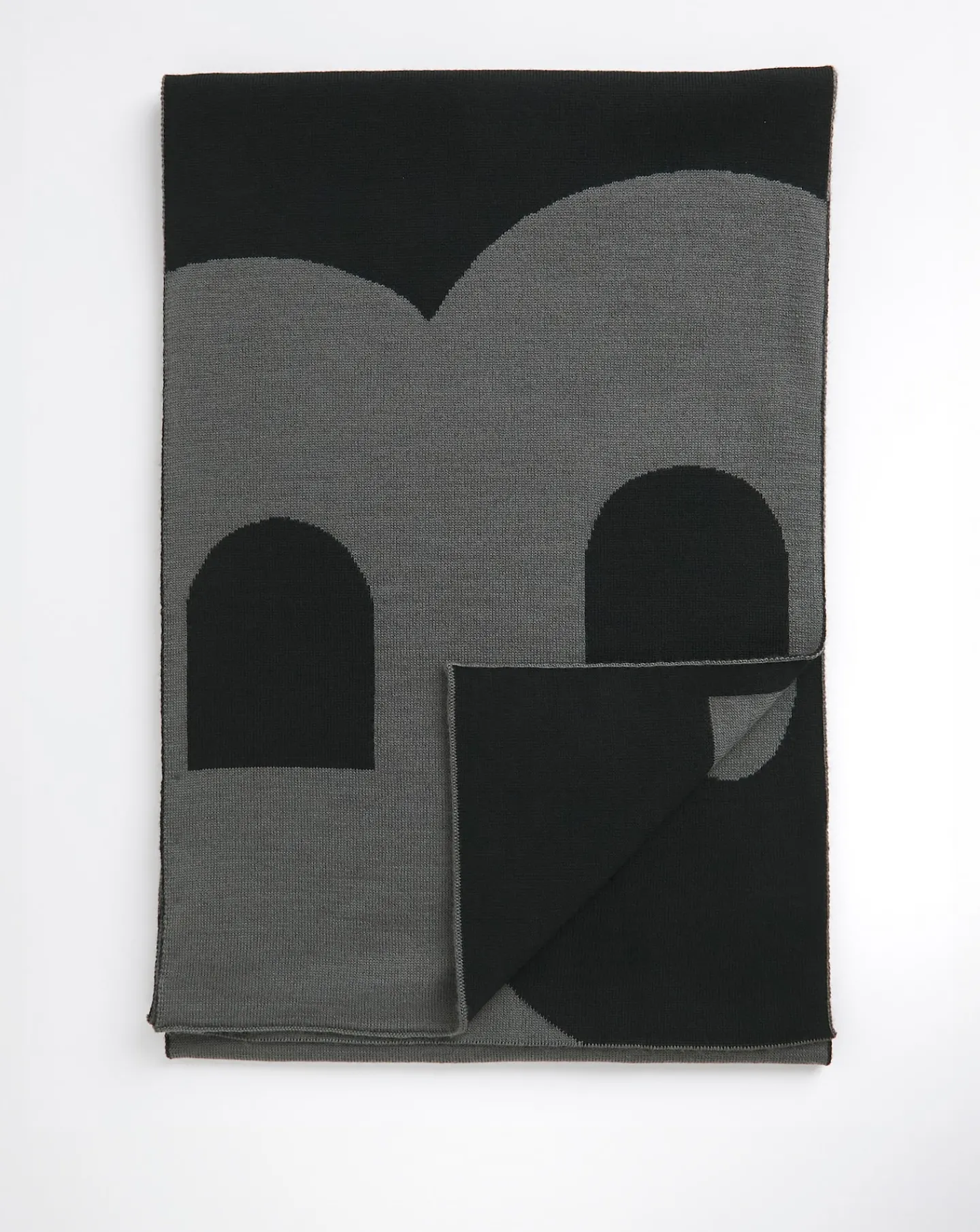BOSS Large Logo Knitted Scarf
