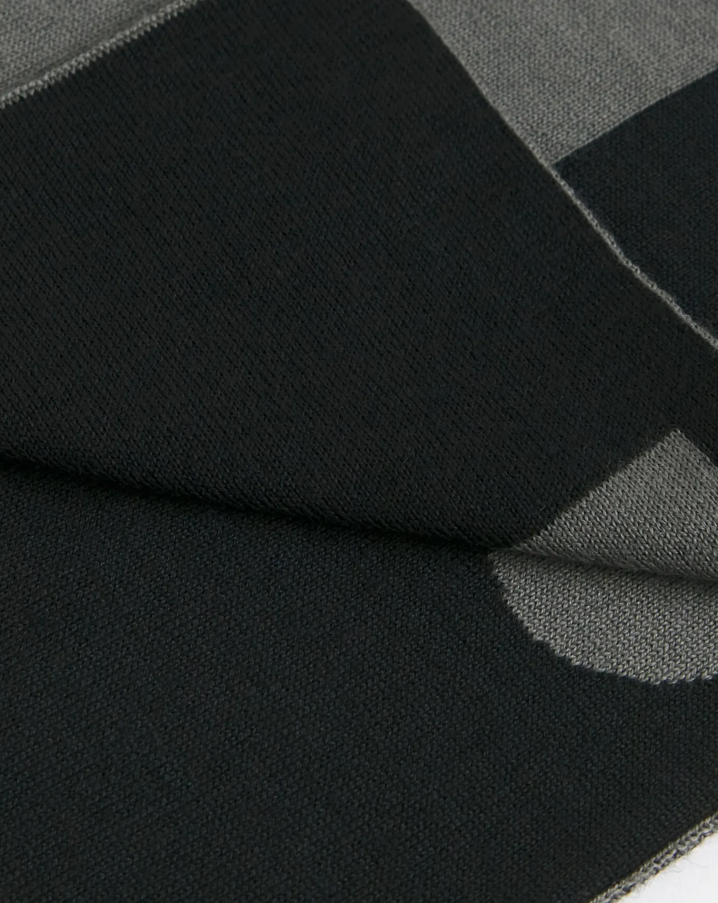 BOSS Large Logo Knitted Scarf