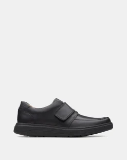 Clarks Un Abode Strap Wide Fit Shoes