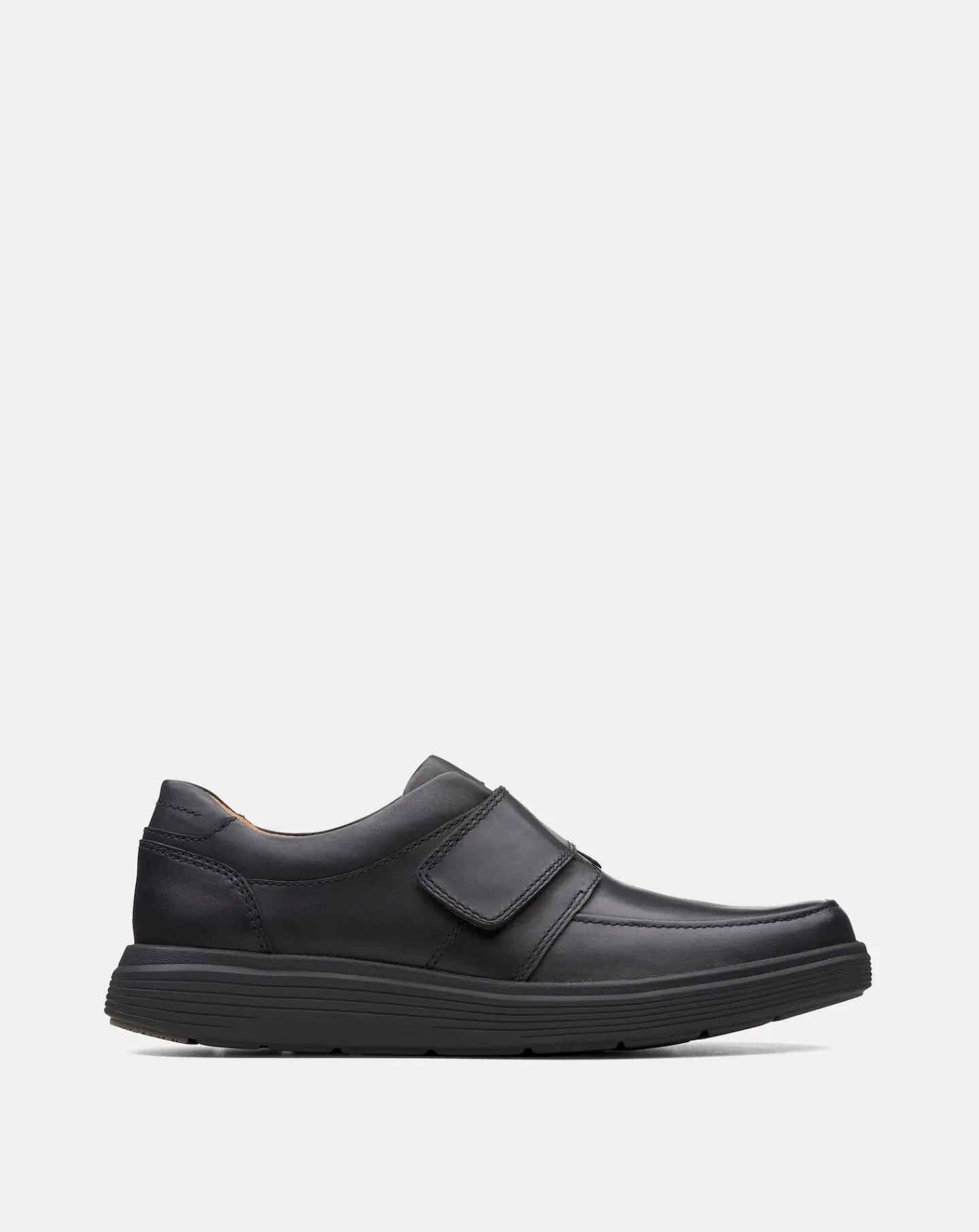 Clarks Un Abode Strap Wide Fit Shoes