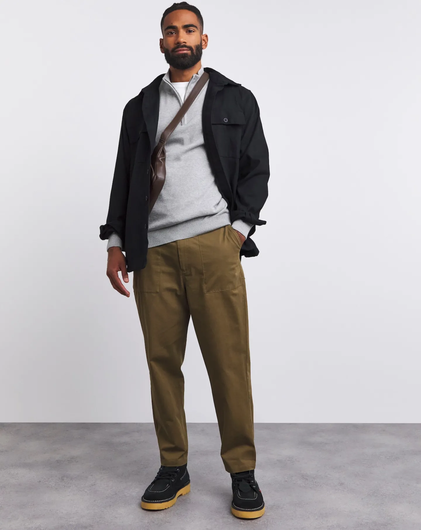 FARAH Hawtin Tapered Fit Twill Trouser