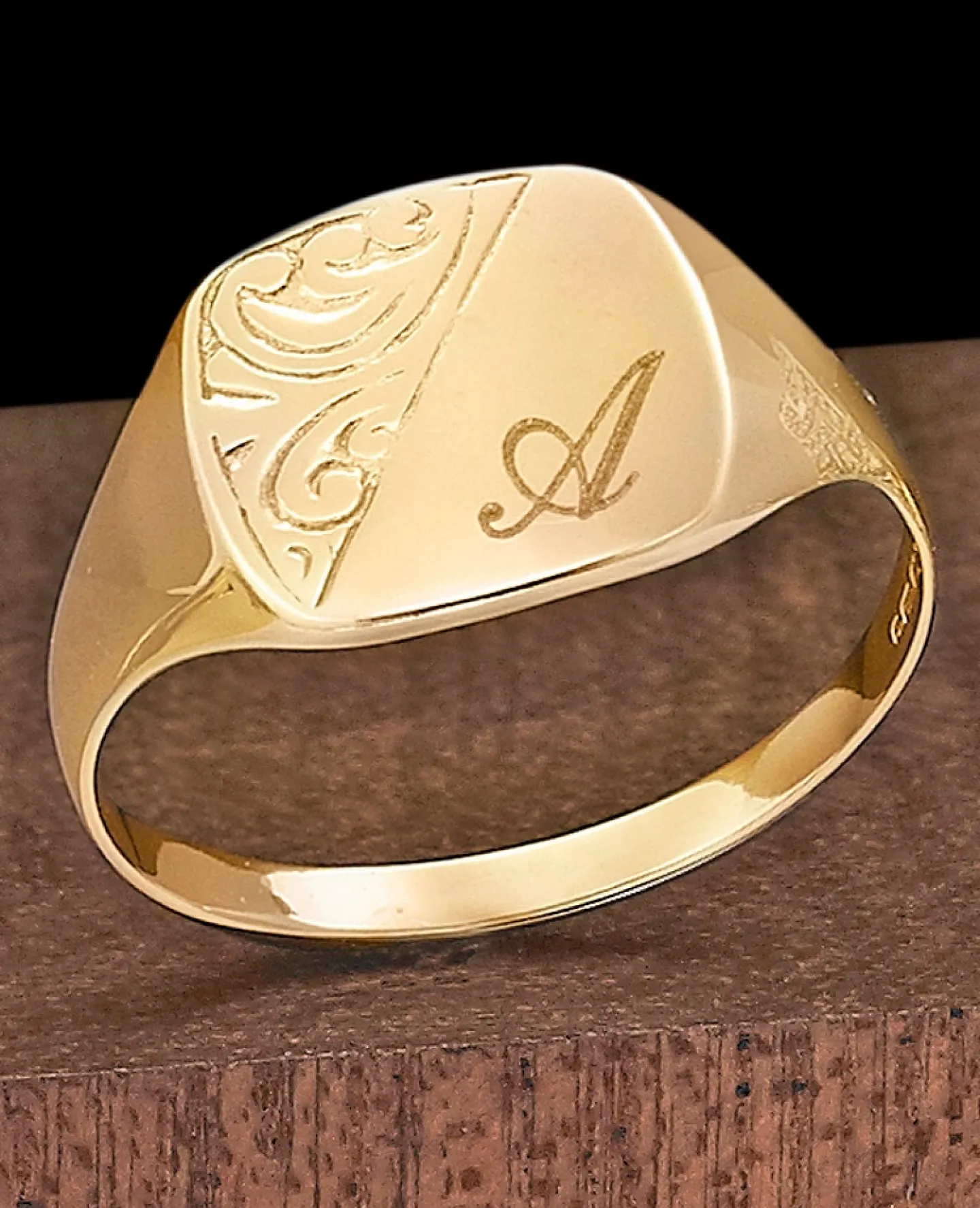 Jacamo Gents 9ct Gold Personalised Signet Ring