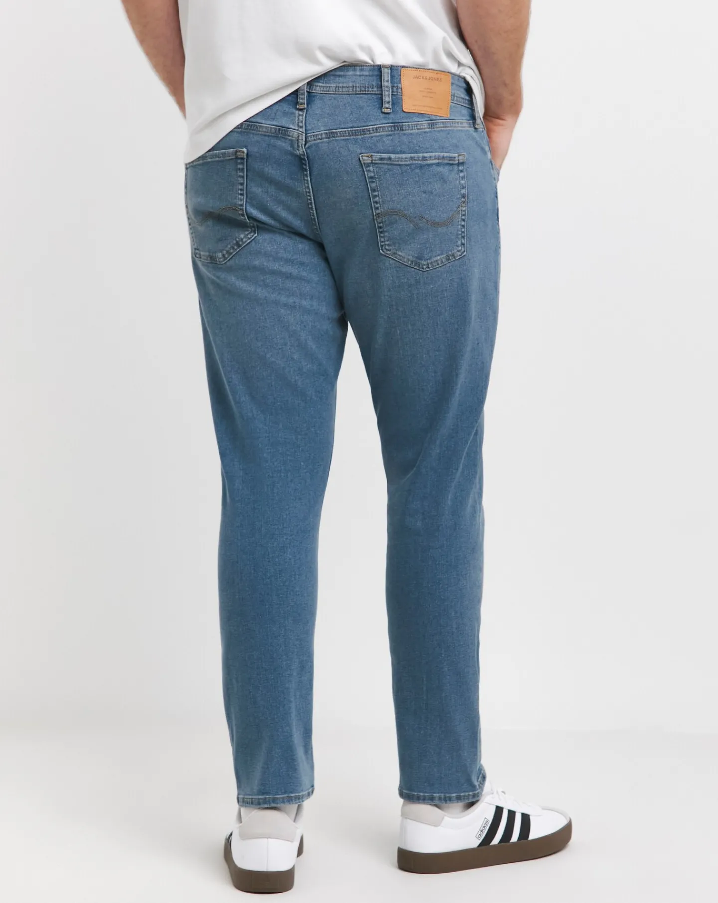 JACK & JONES Jack & Jones Slim Tapered Fit Glenn Jeans In Light Blue