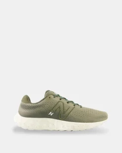 New Balance 520 Trainers