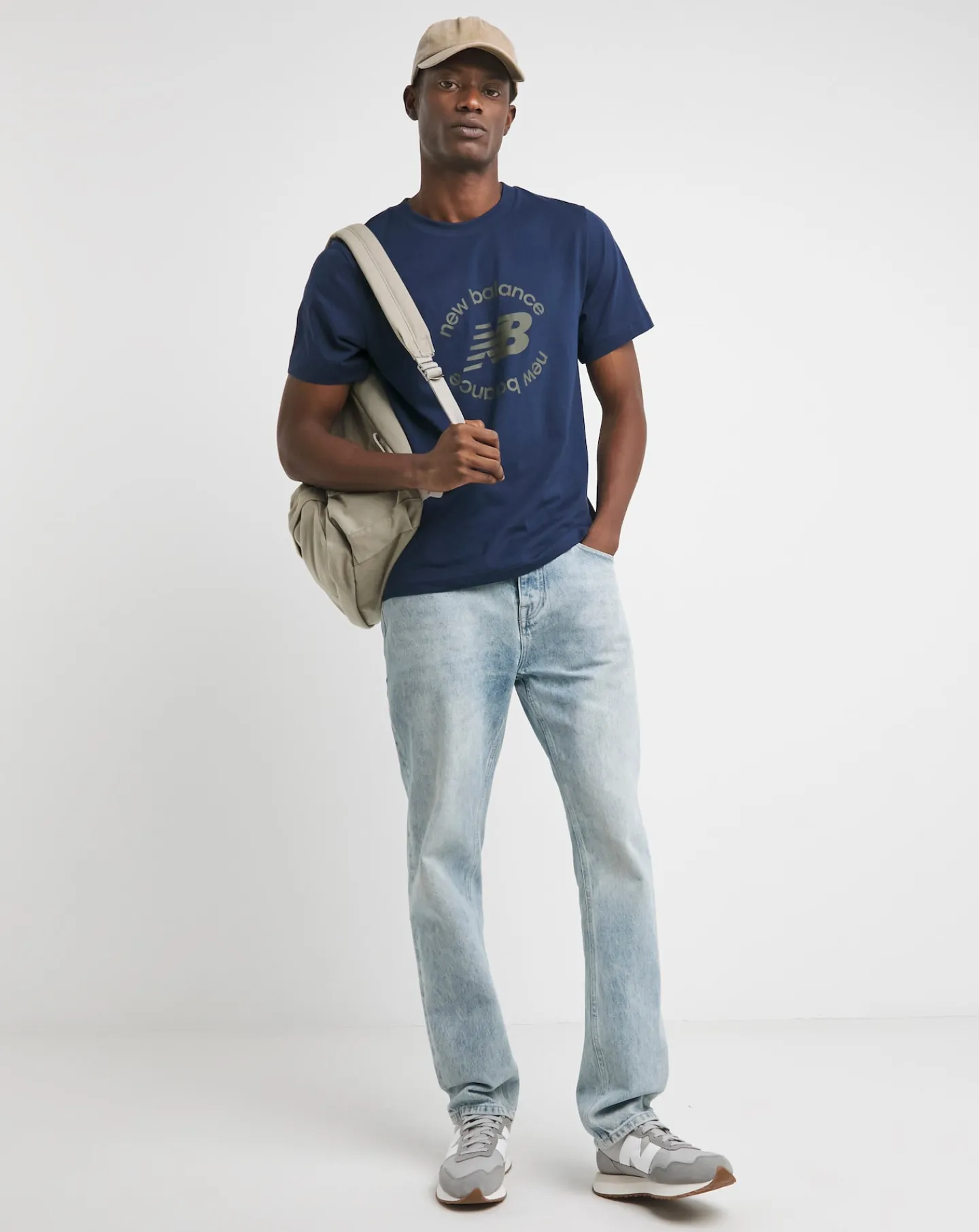New Balance Sport Round Graphic T-Shirt
