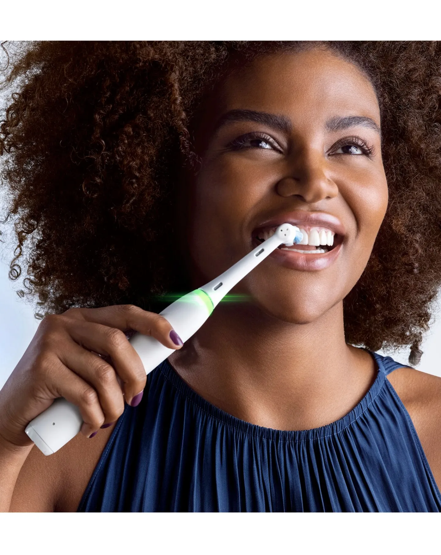 Oral B Oral-B iO4 White with Travel Case