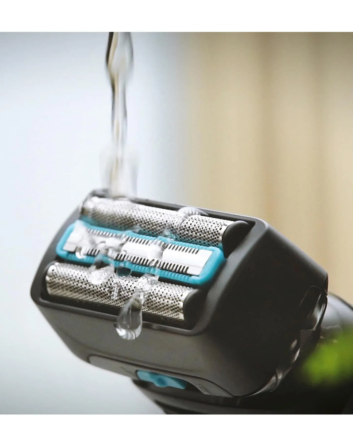 Remington F6 Series Foil Shaver Aqua