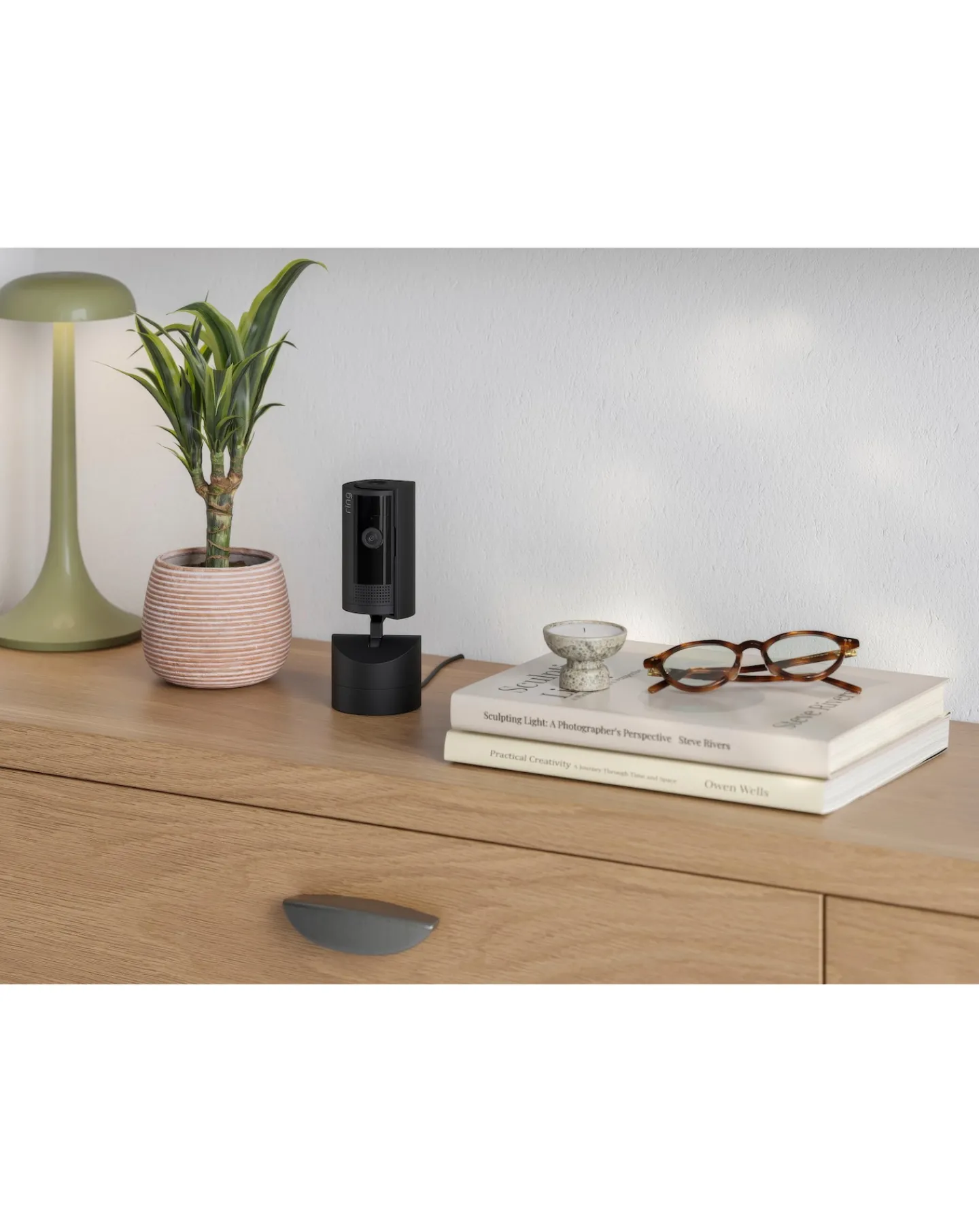 Ring Pan-Tilt Indoor Camera Black