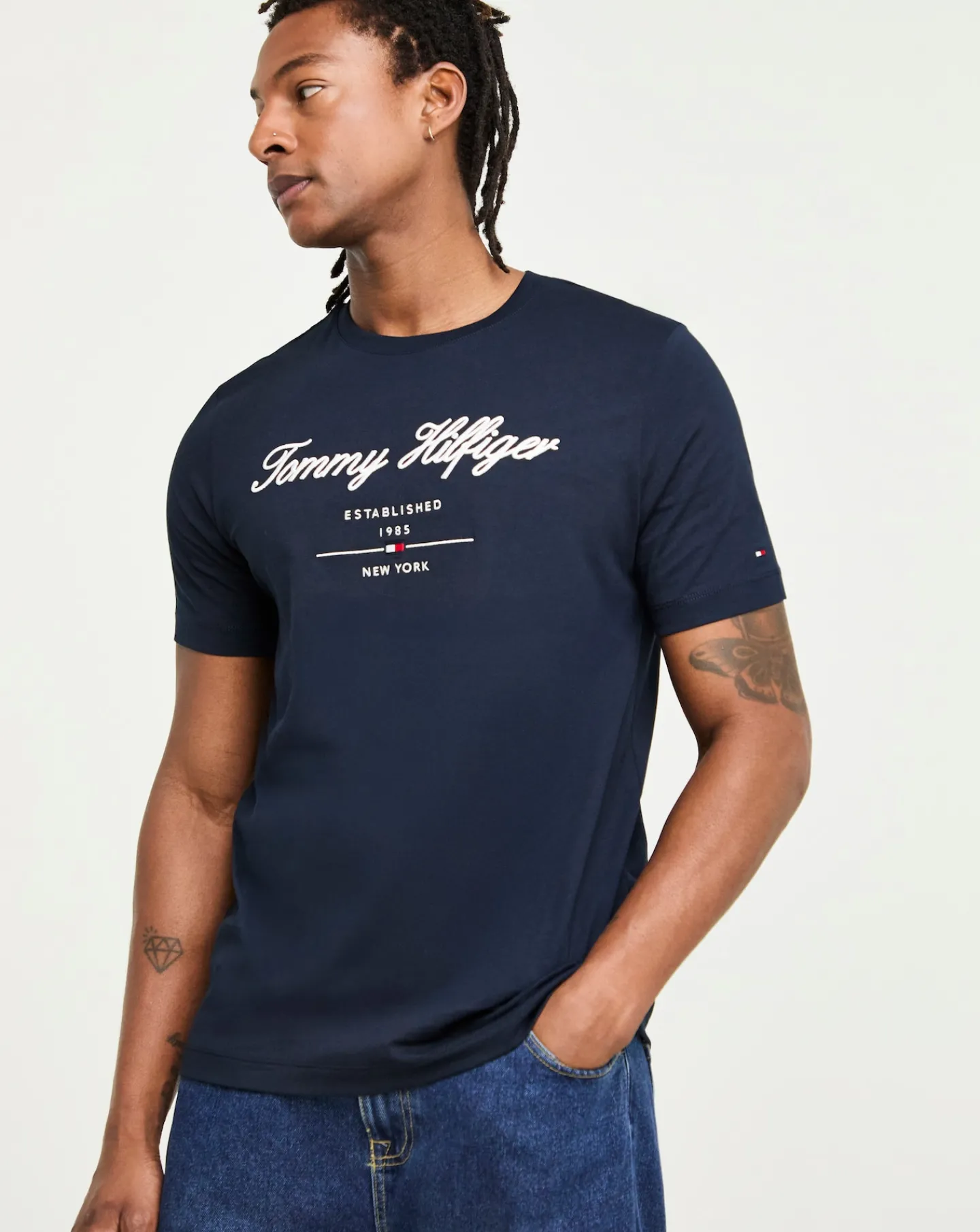 Tommy Hilfiger Short Sleeve Script Logo T-Shirt