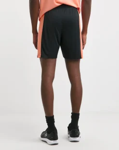 Under Armour Challenger Knit Short