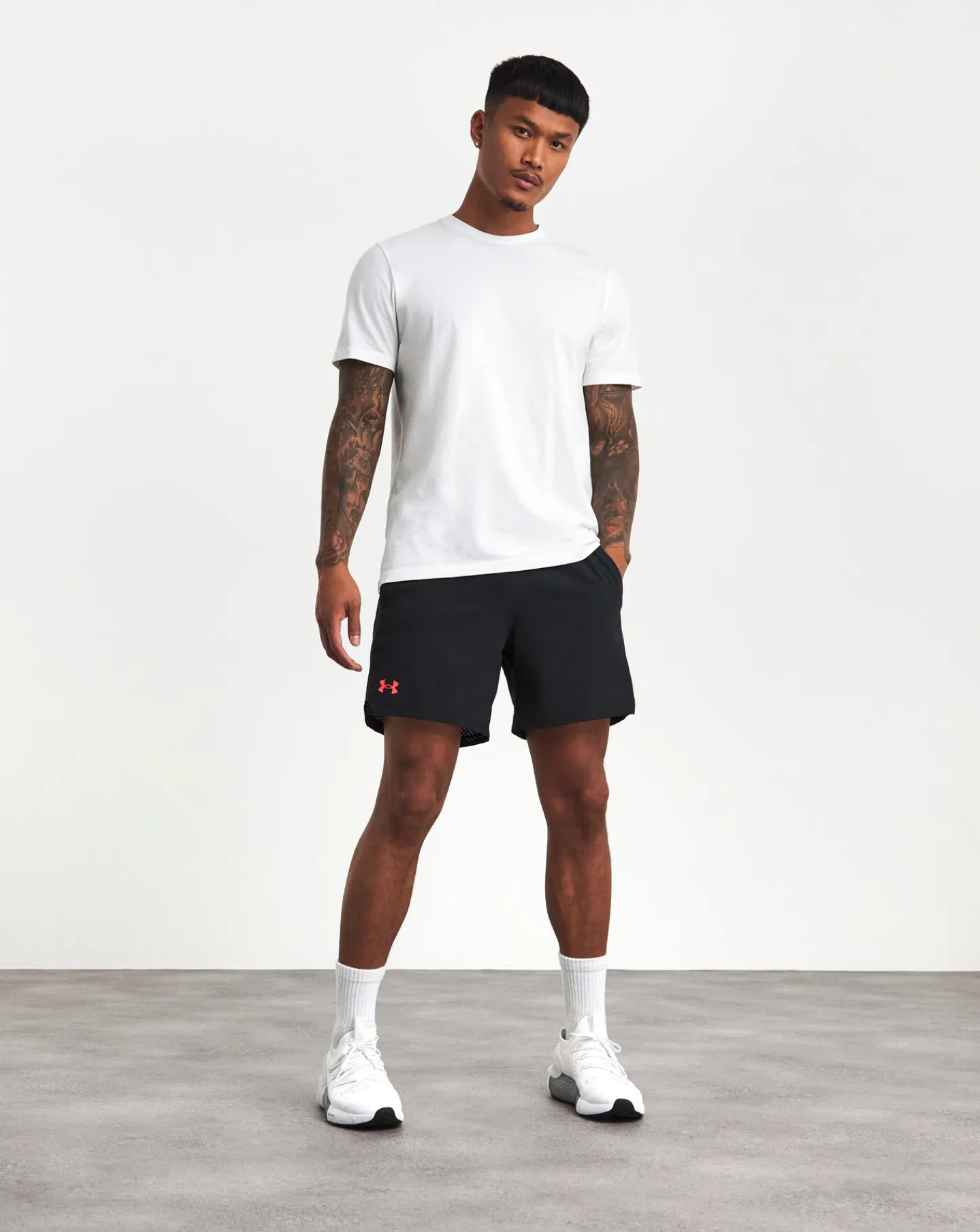 Under Armour Vanish Woven 6" Shorts