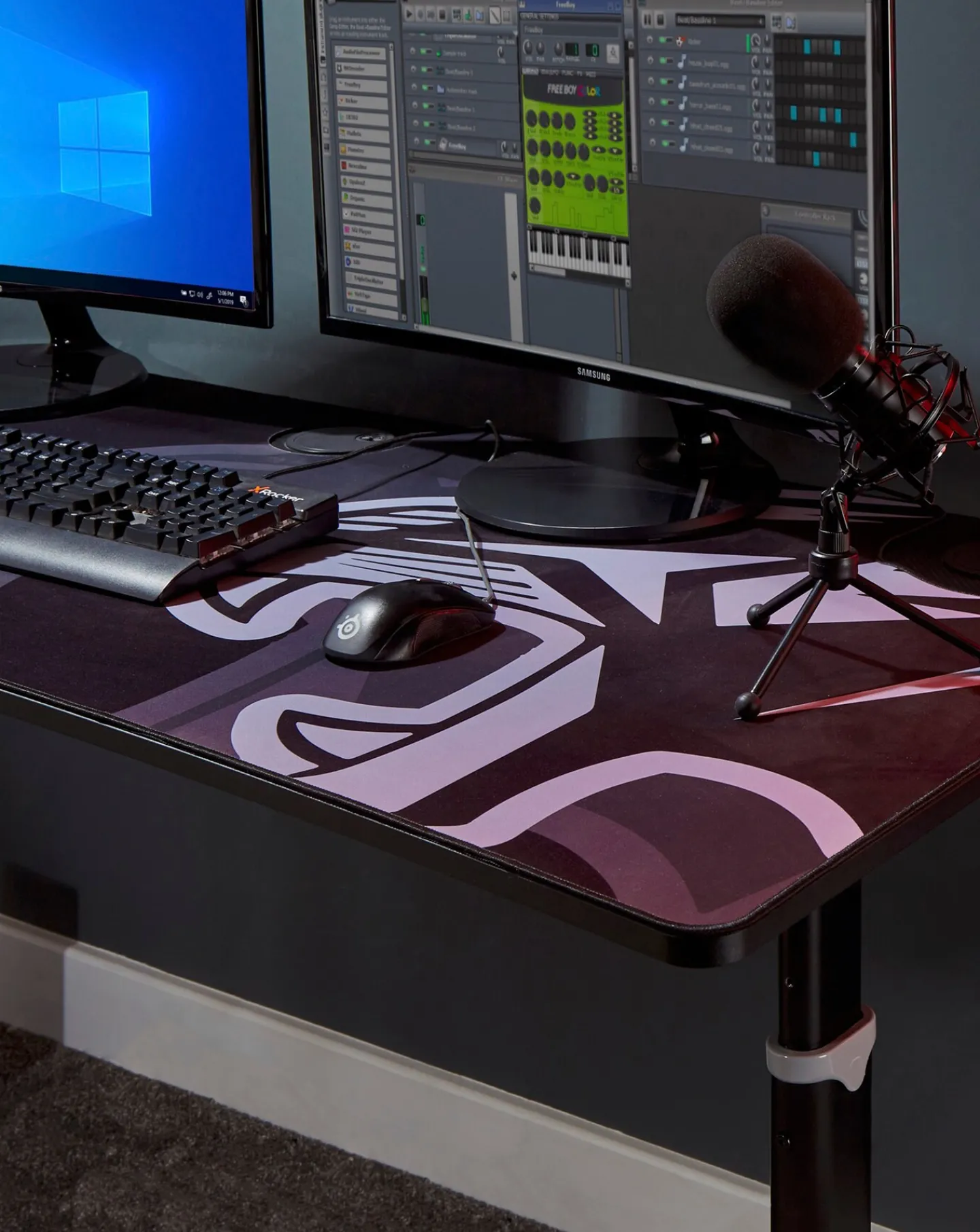 X Rocker Cougar XL Adjustable Desk